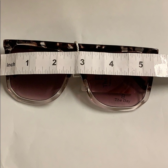 π π SUNGLASSES - Picture 4 of 8